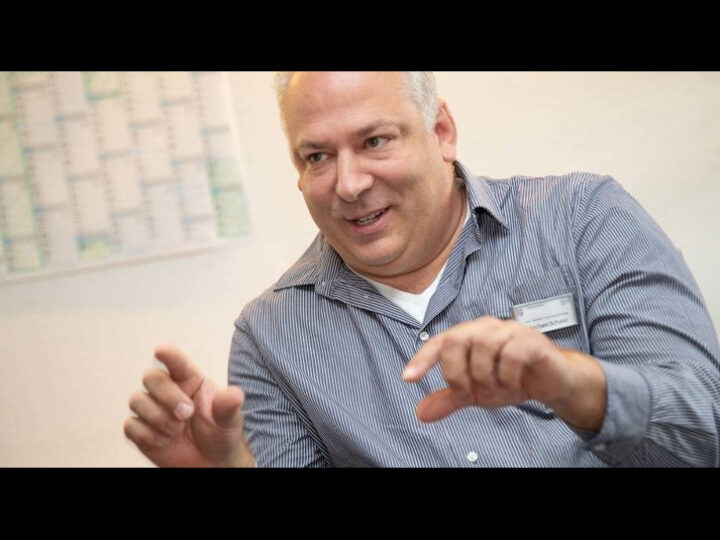 Experte Schanz weiß: Häufig lassen sich Paare zu viel Zeit, bis sie professionelle Unterstützung suchen. Foto: Thorsten Gutschalk