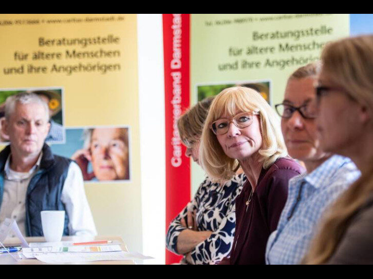 Im Einsatz für Senioren haben sie alle Hände voll zu tun: von links Martin Fraune, Marianne Lange, Alexandra Mandler-Pohlen, Beate Weidner-Werle und Susanne Hagen. Foto: Sascha Lotz